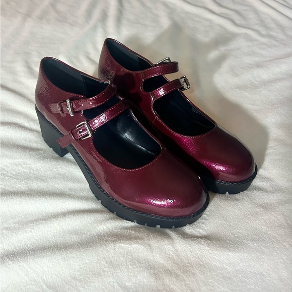 Urban Outfitters Dana red Mary Jane platform shoes - Picture 2 of 5